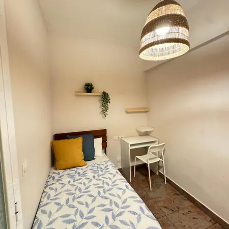 In A Charming In The Central Area Appartement