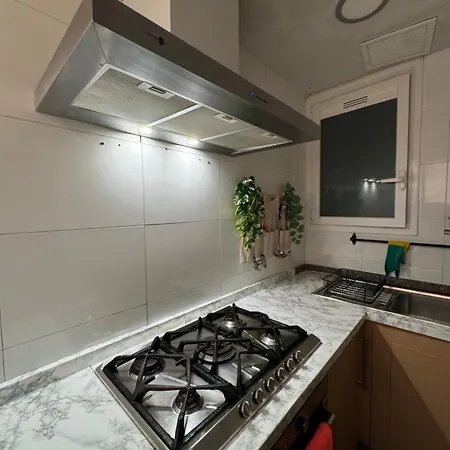 In A Charming In The Central Area Barcellona
